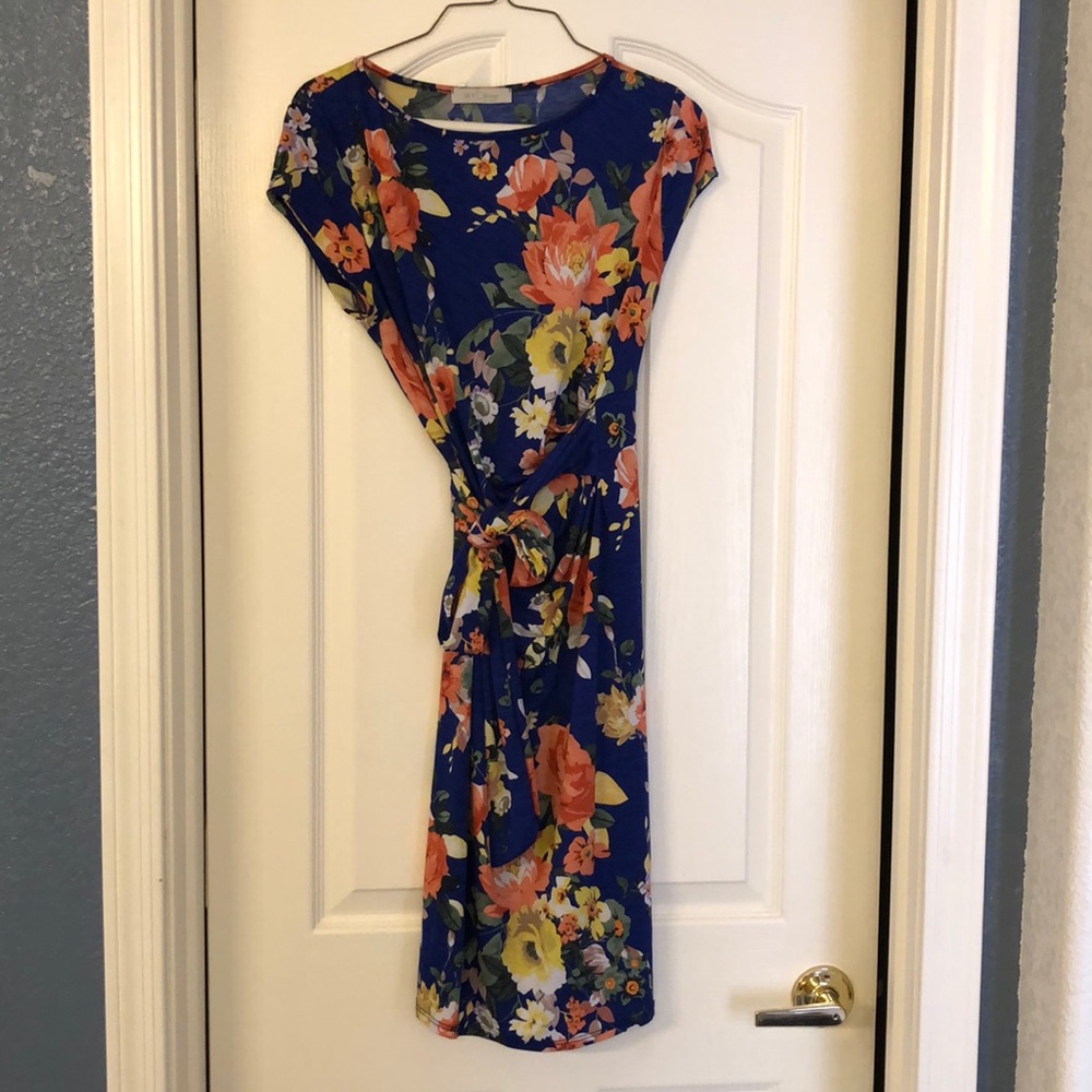 Bump fitting maternity dress